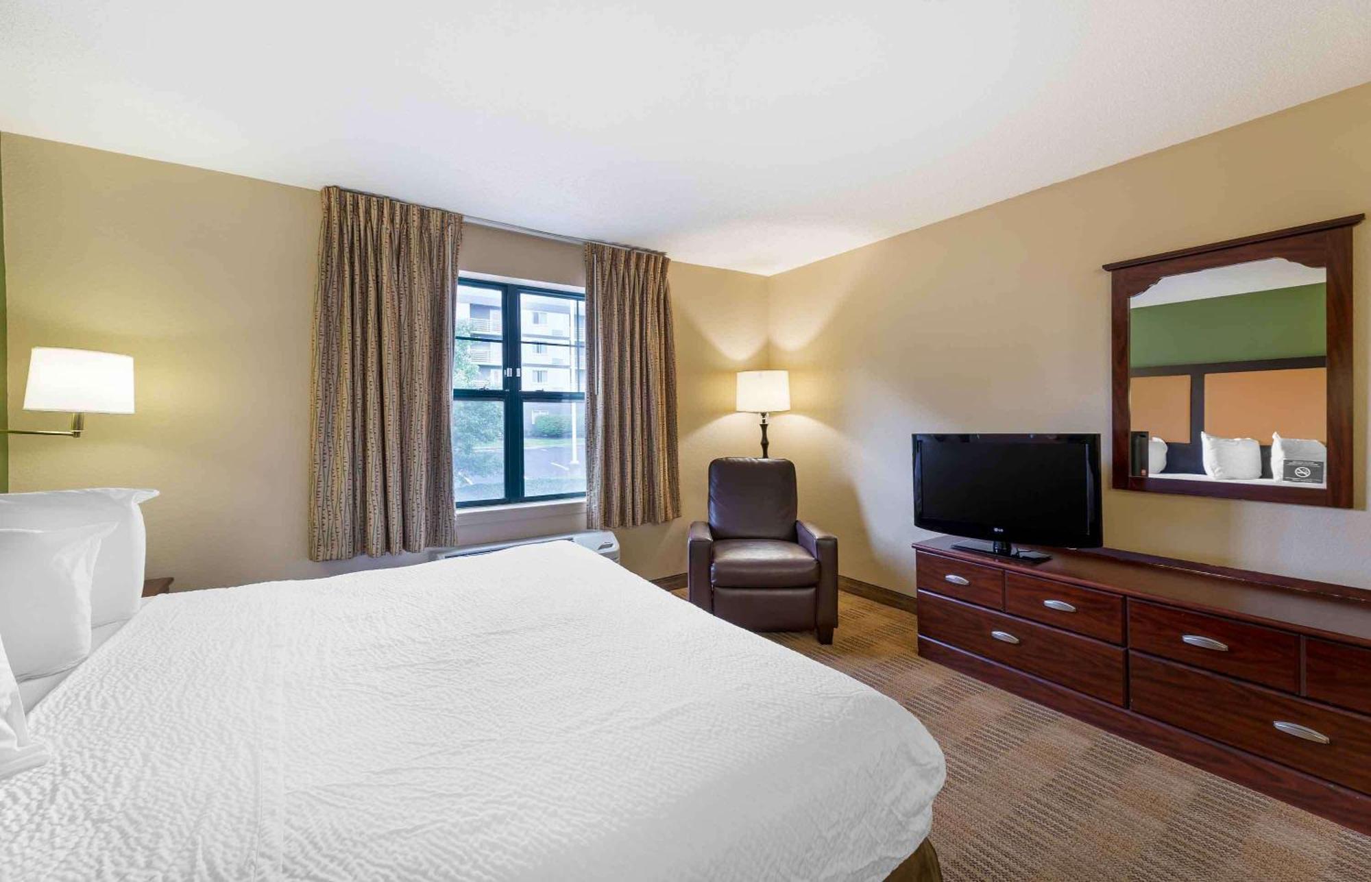 Extended Stay America Suites - Chicago - Берр-Ридж Экстерьер фото
